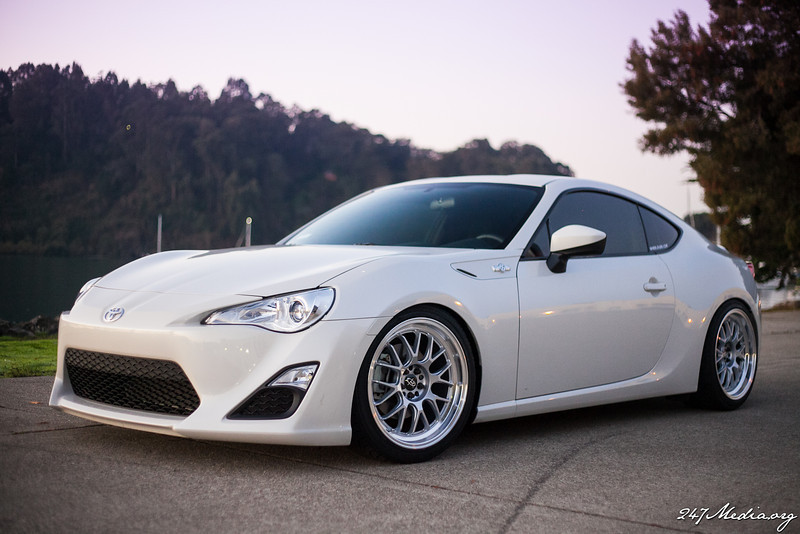 2013 Scion FR-S photo