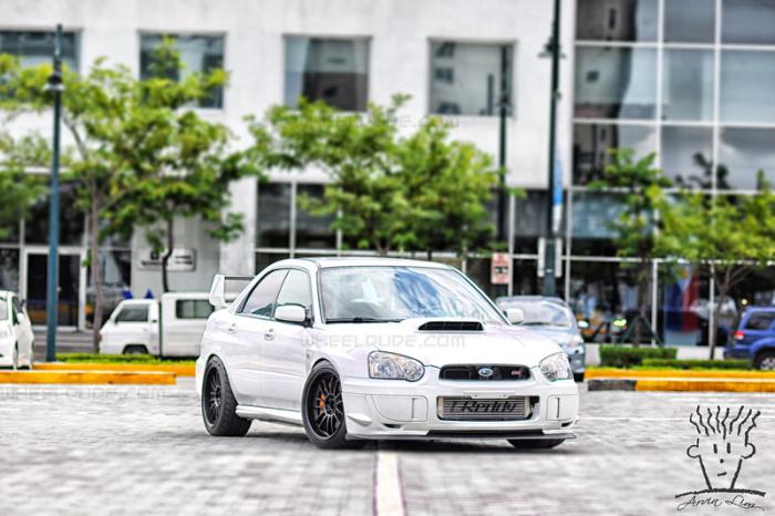 2004 Subaru Impreza photo