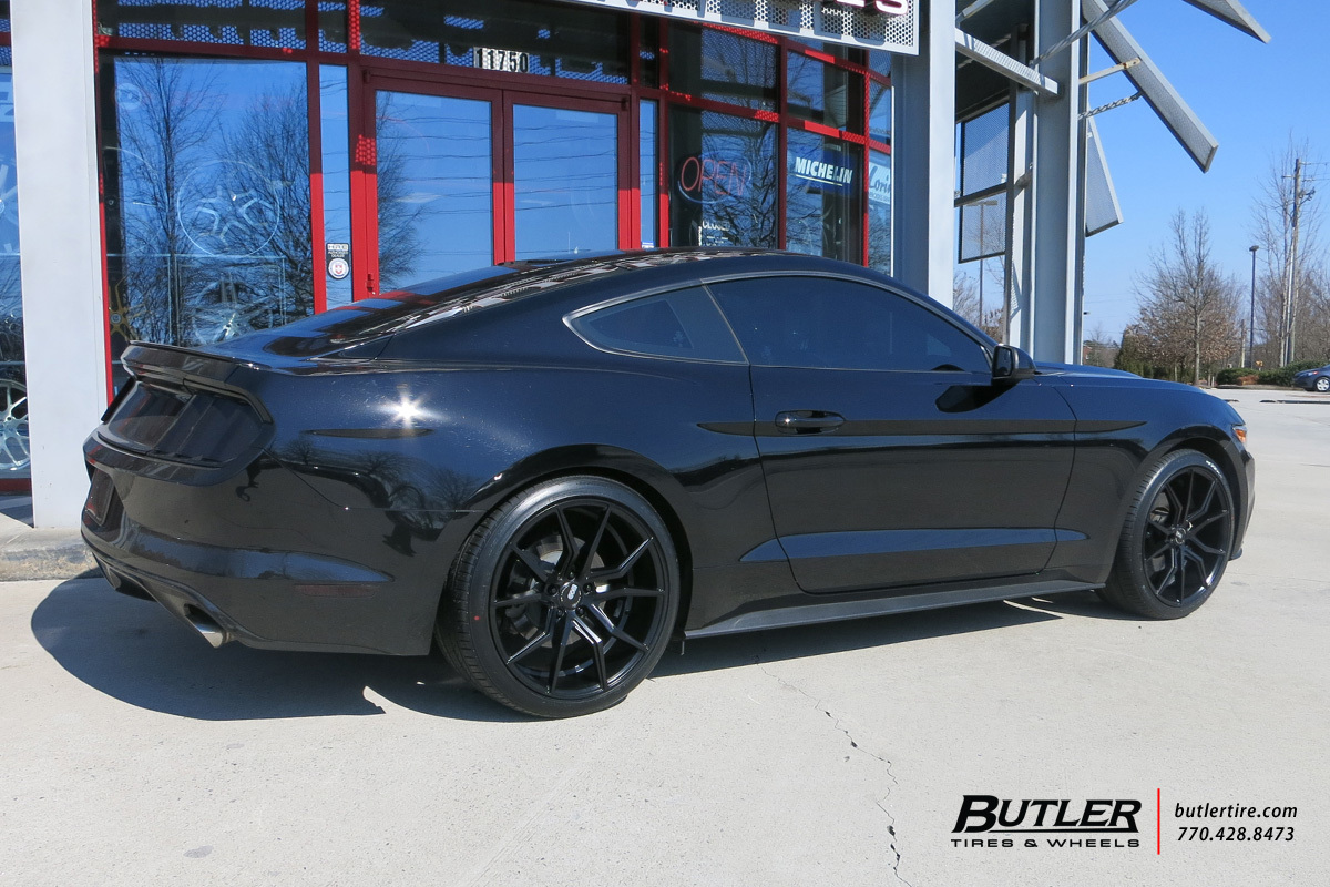 2015 Ford Mustang photo