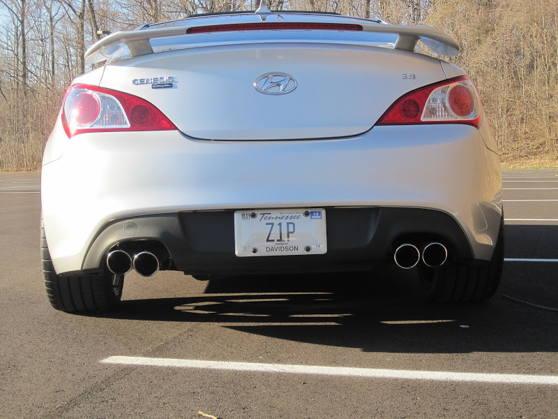 2010 Hyundai Genesis Coupe photo