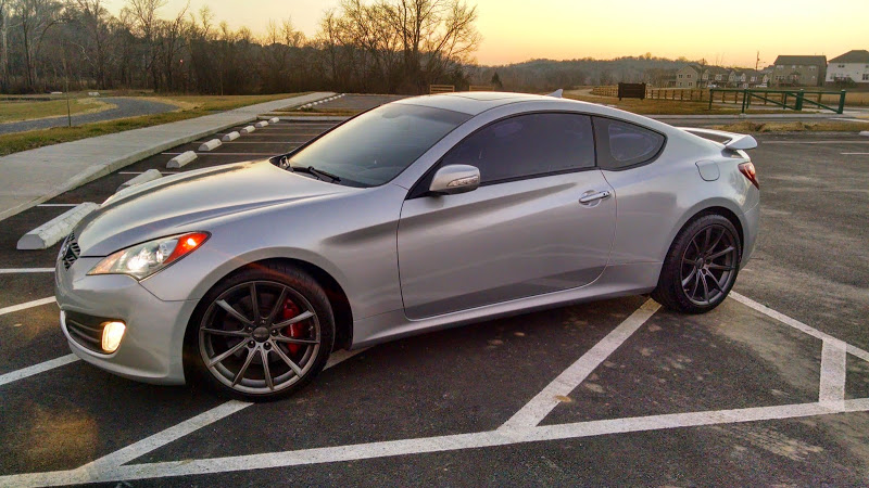 2010 Hyundai Genesis Coupe photo