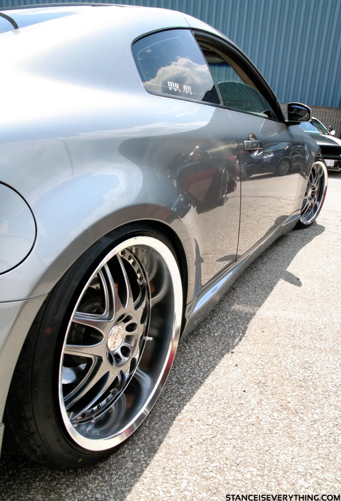 2003 Infiniti G35 photo