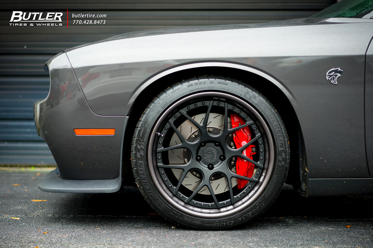 2014 Dodge Challenger photo