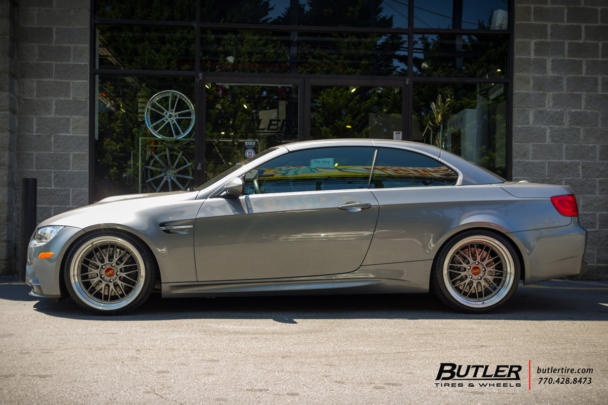 2012 BMW M3 photo