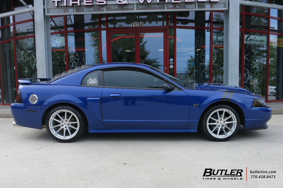 2002 Ford Mustang photo