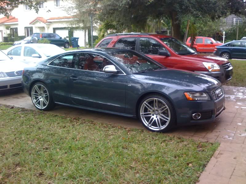 2010 Audi S5 photo