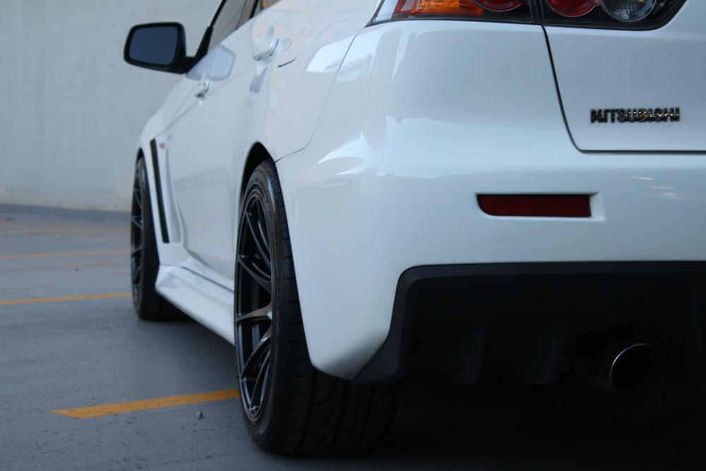2012 Mitsubishi Lancer Evolution photo