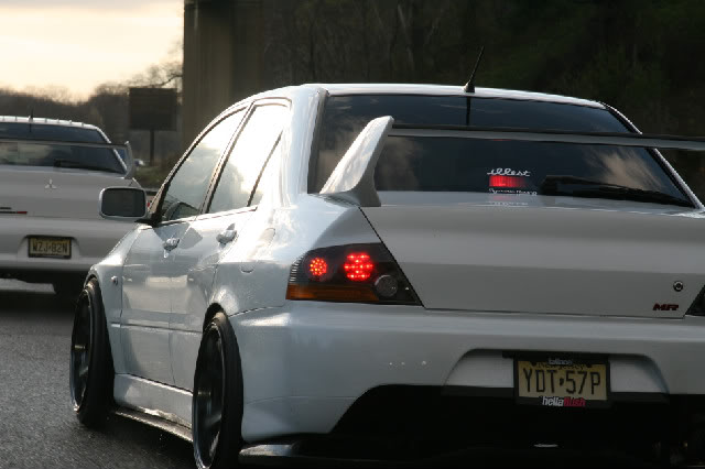 2005 Mitsubishi Lancer Evolution photo