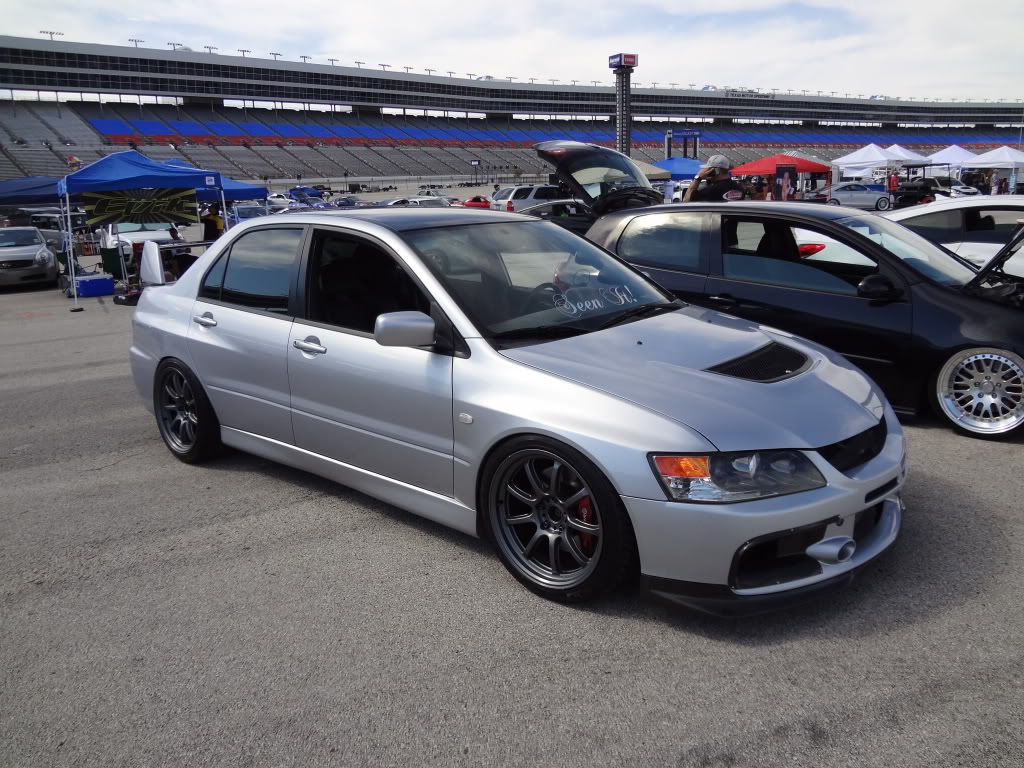 2005 Mitsubishi Lancer Evolution photo