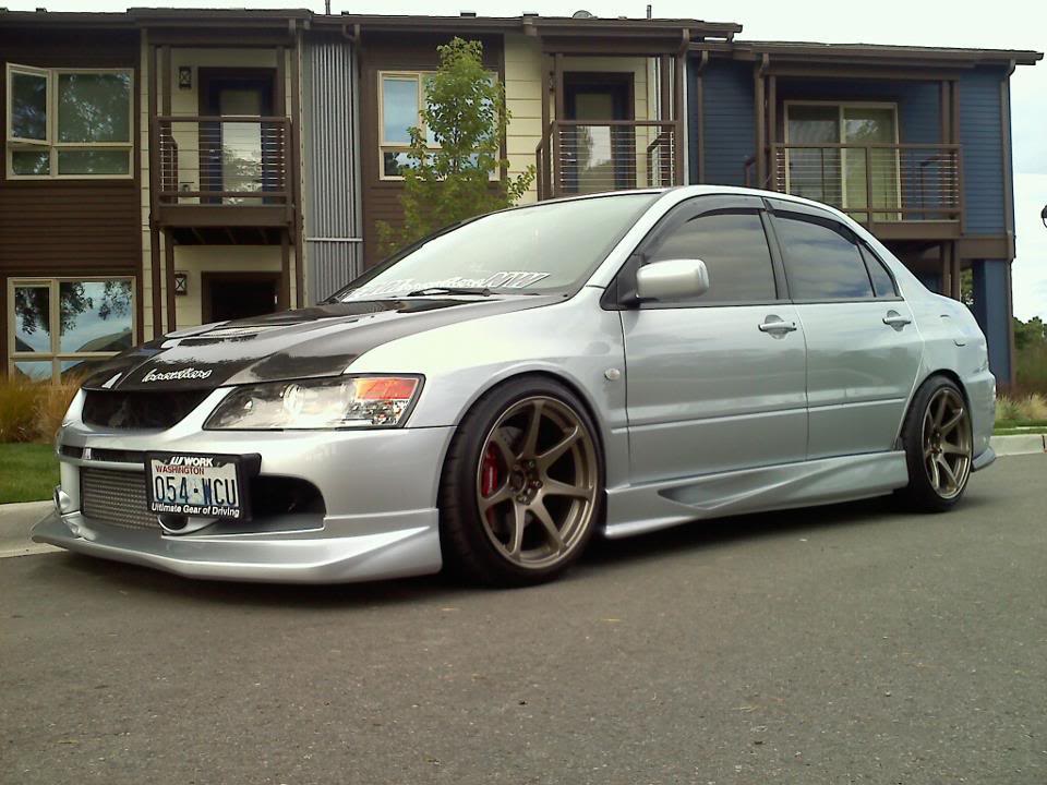 2004 Mitsubishi Lancer Evolution photo