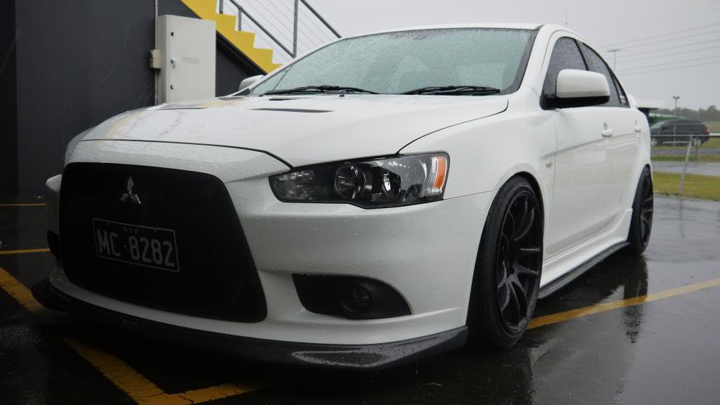 2012 Mitsubishi Lancer Evolution photo