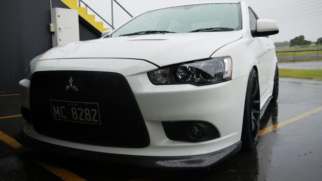 2012 Mitsubishi Lancer Evolution photo