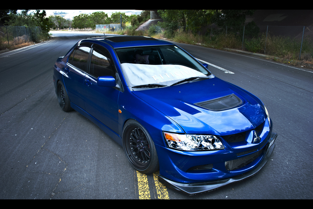 2005 Mitsubishi Lancer Evolution photo