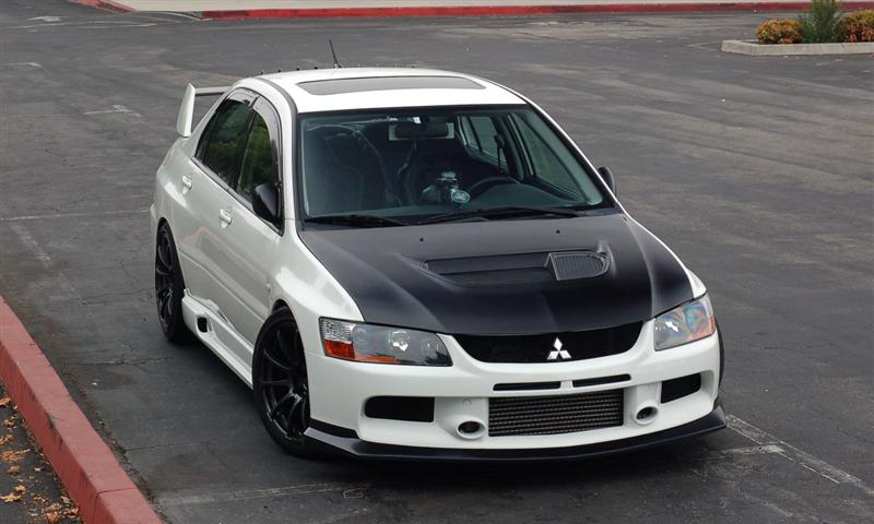 2004 Mitsubishi Lancer Evolution photo