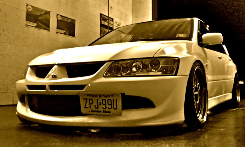 2004 Mitsubishi Lancer Evolution photo