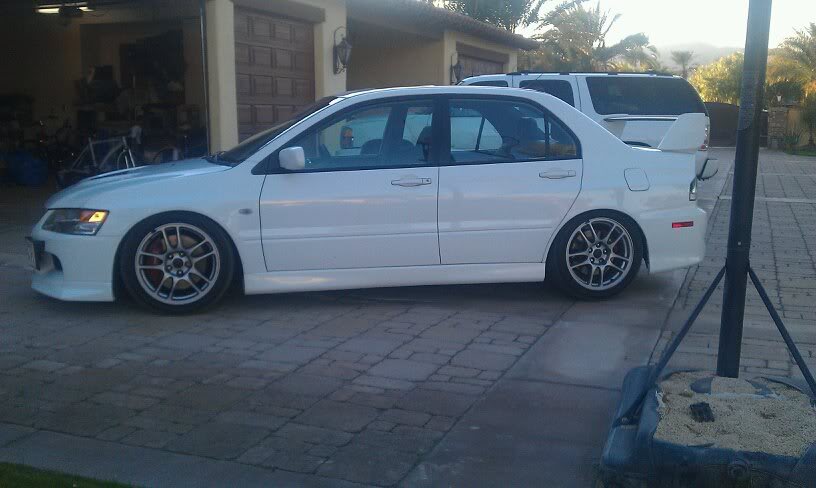 2004 Mitsubishi Lancer Evolution photo