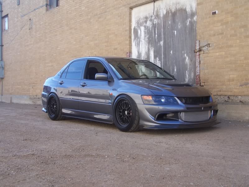 2005 Mitsubishi Lancer Evolution photo