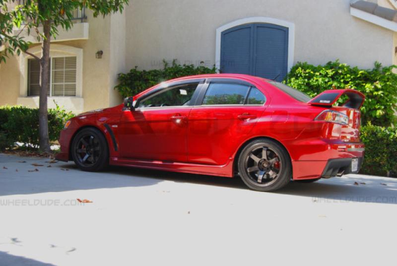 2010 Mitsubishi Lancer Evolution photo