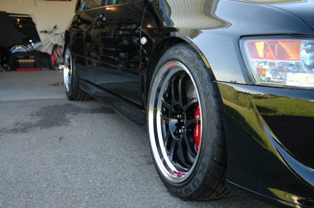 2005 Mitsubishi Lancer Evolution photo