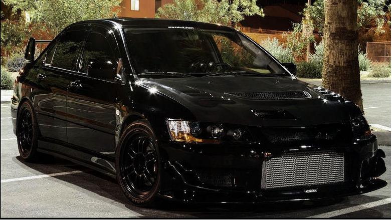 2005 Mitsubishi Lancer Evolution photo