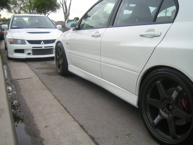 2004 Mitsubishi Lancer Evolution photo