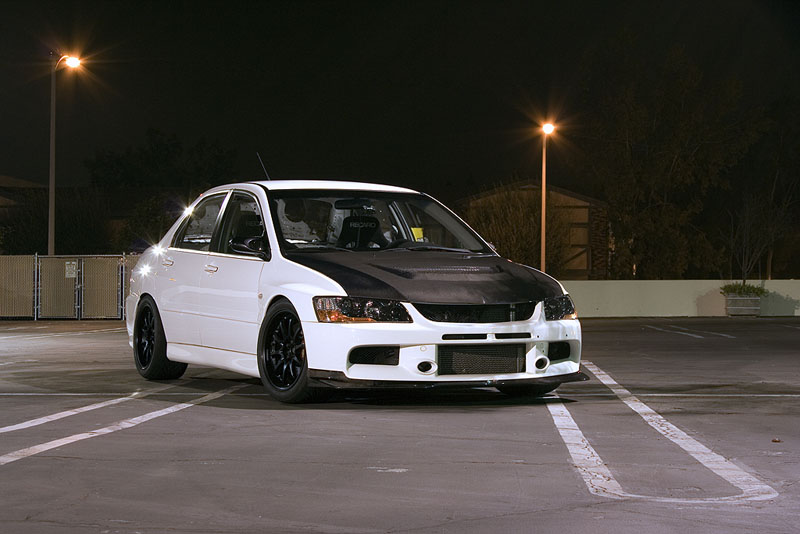 2004 Mitsubishi Lancer Evolution photo