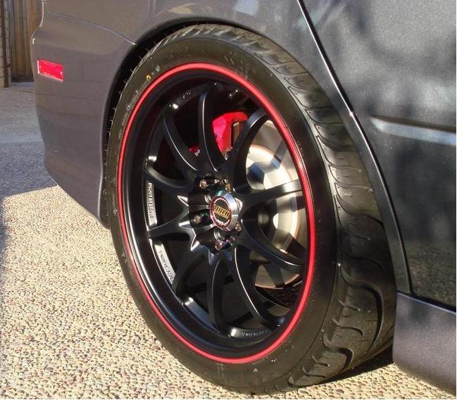 2003 Mitsubishi Lancer Evolution photo