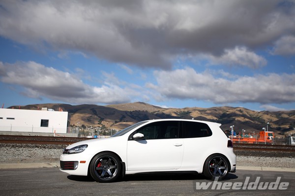 2013 Volkswagen GTI photo