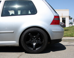 2004 Volkswagen Golf