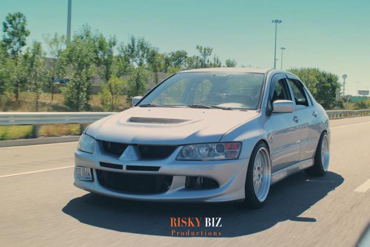 2004 Mitsubishi Lancer Evolution photo