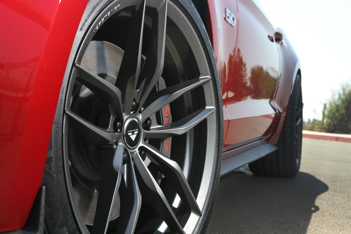 2015 Ford Mustang photo