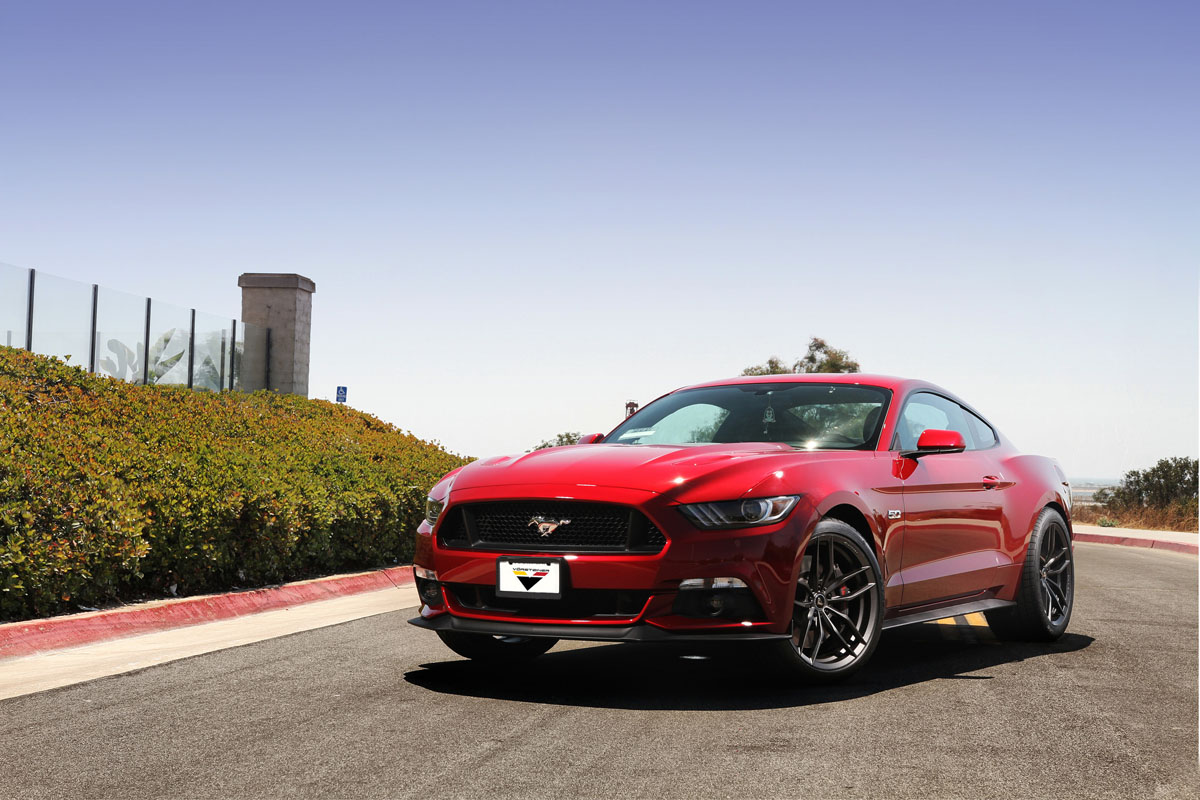 2015 Ford Mustang photo