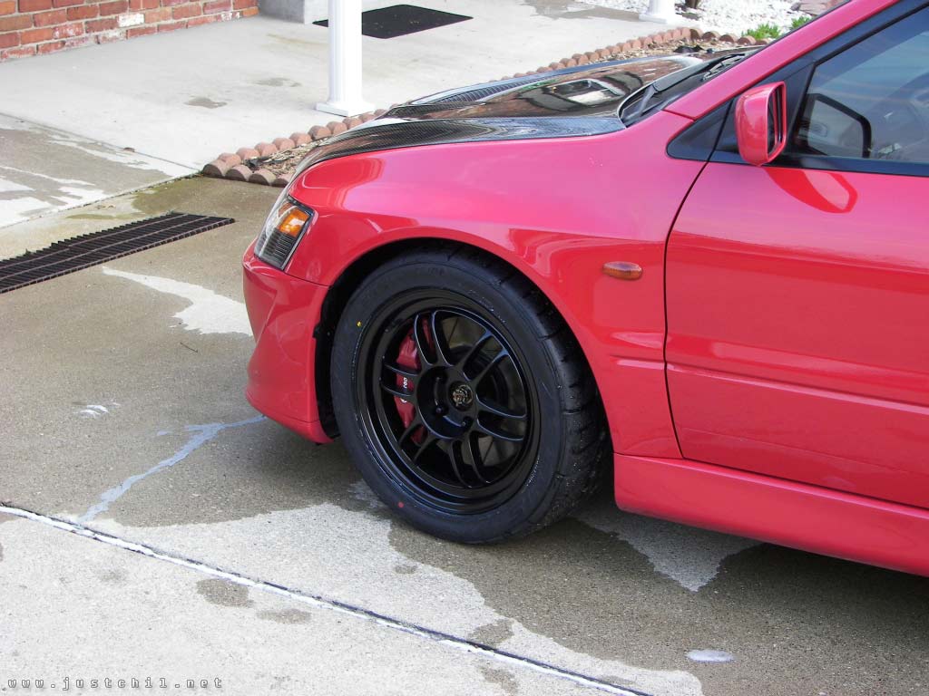 2003 Mitsubishi Lancer Evolution photo