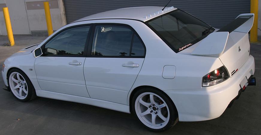 2008 Mitsubishi Lancer Evolution photo