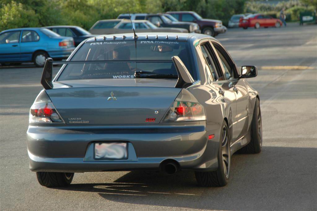 2005 Mitsubishi Lancer Evolution photo