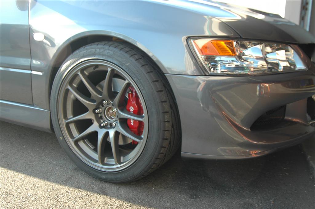 2005 Mitsubishi Lancer Evolution photo