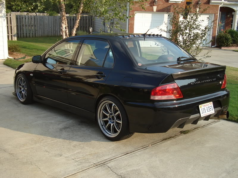 2003 Mitsubishi Lancer Evolution photo