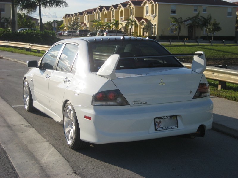 2008 Mitsubishi Lancer Evolution photo