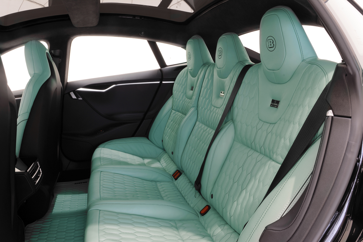 2015 Tesla Model S photo