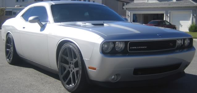 2010 Dodge Challenger photo