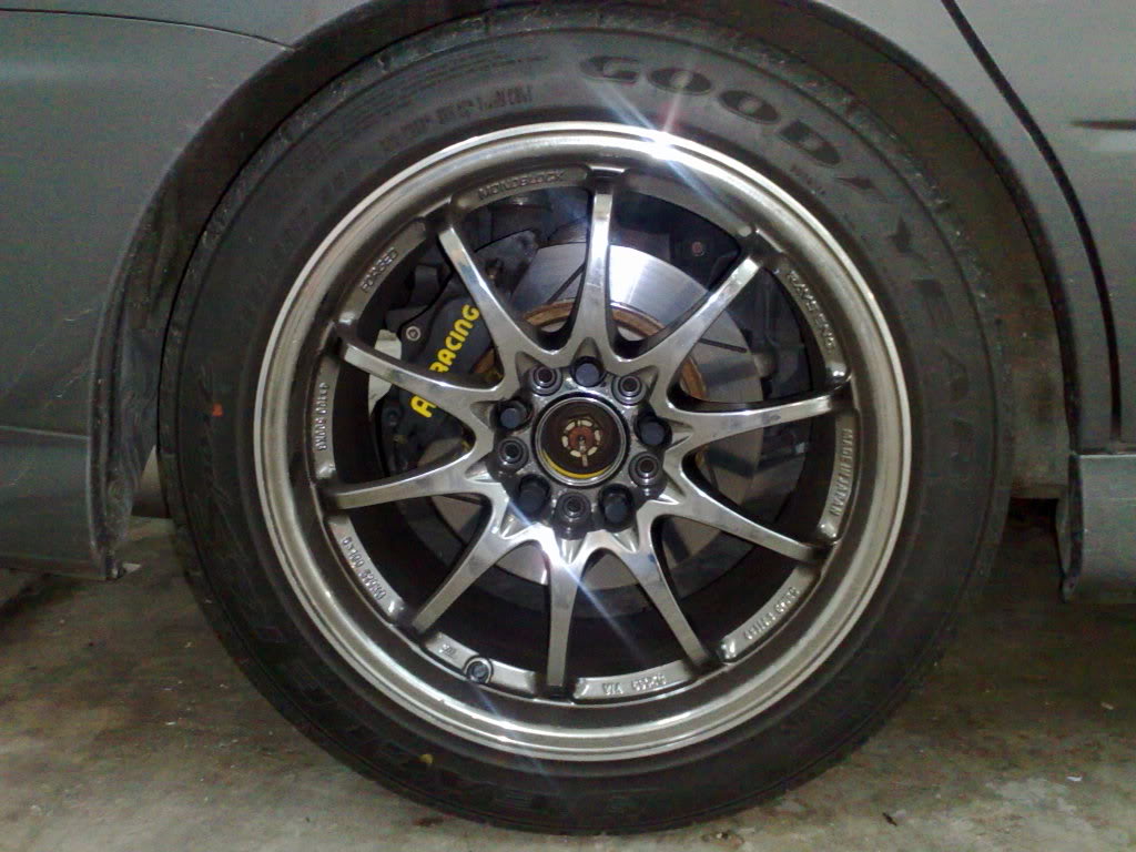 2003 Mitsubishi Lancer Evolution photo