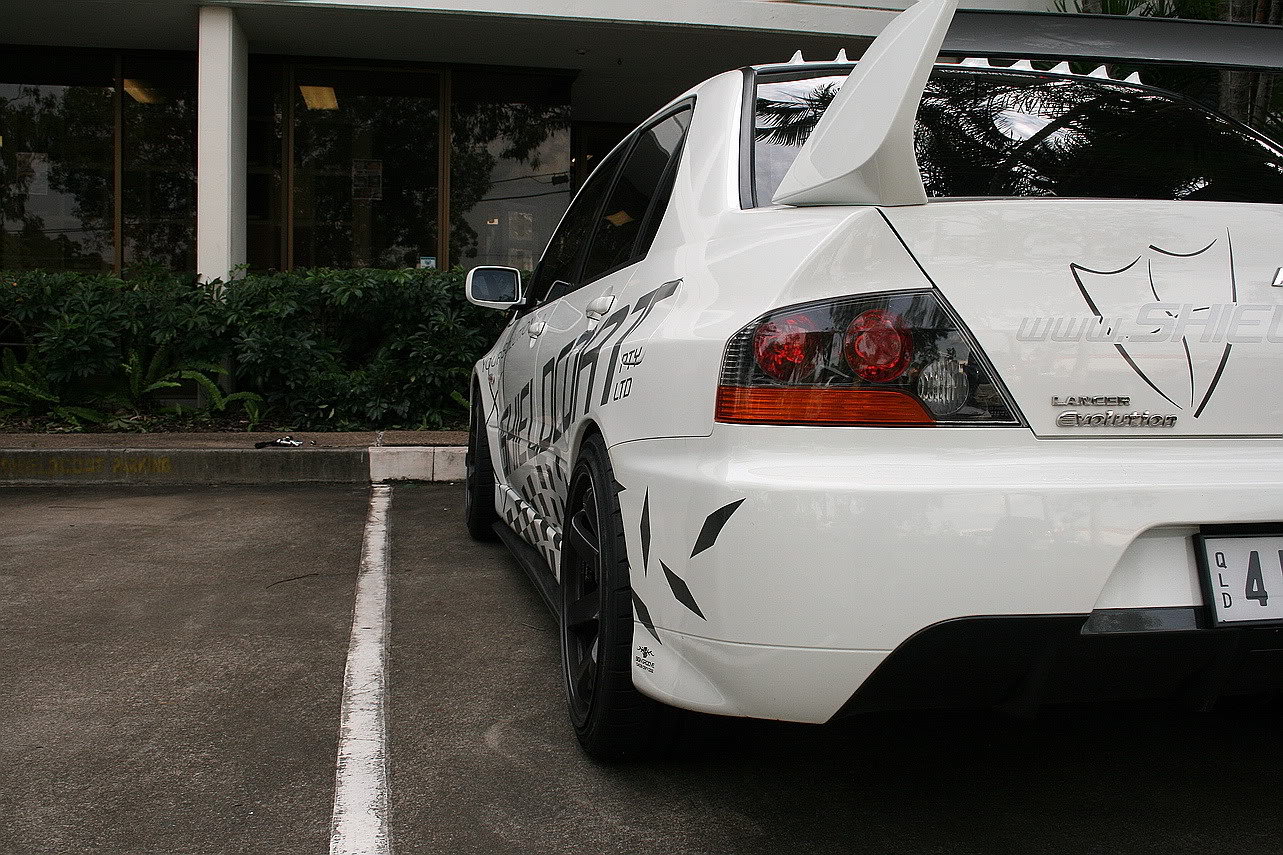 2006 Mitsubishi Lancer Evolution photo