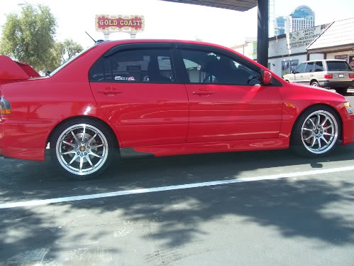 2005 Mitsubishi Lancer Evolution photo