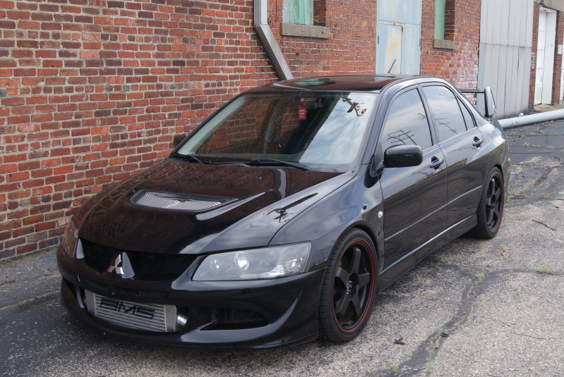 2005 Mitsubishi Lancer Evolution photo