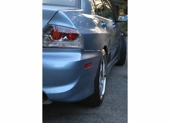 2003 Mitsubishi Lancer Evolution photo
