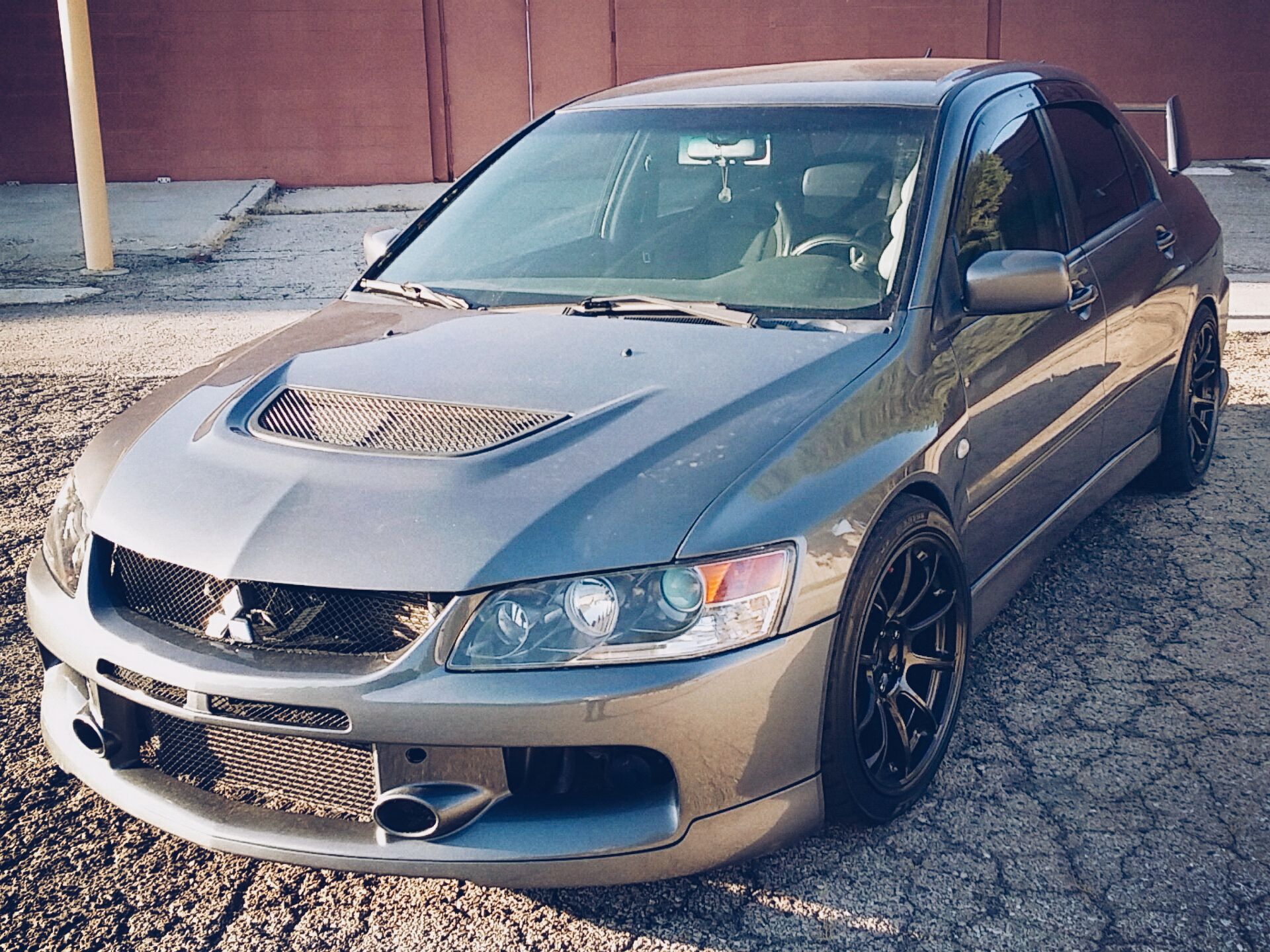 2004 Mitsubishi Lancer Evolution photo