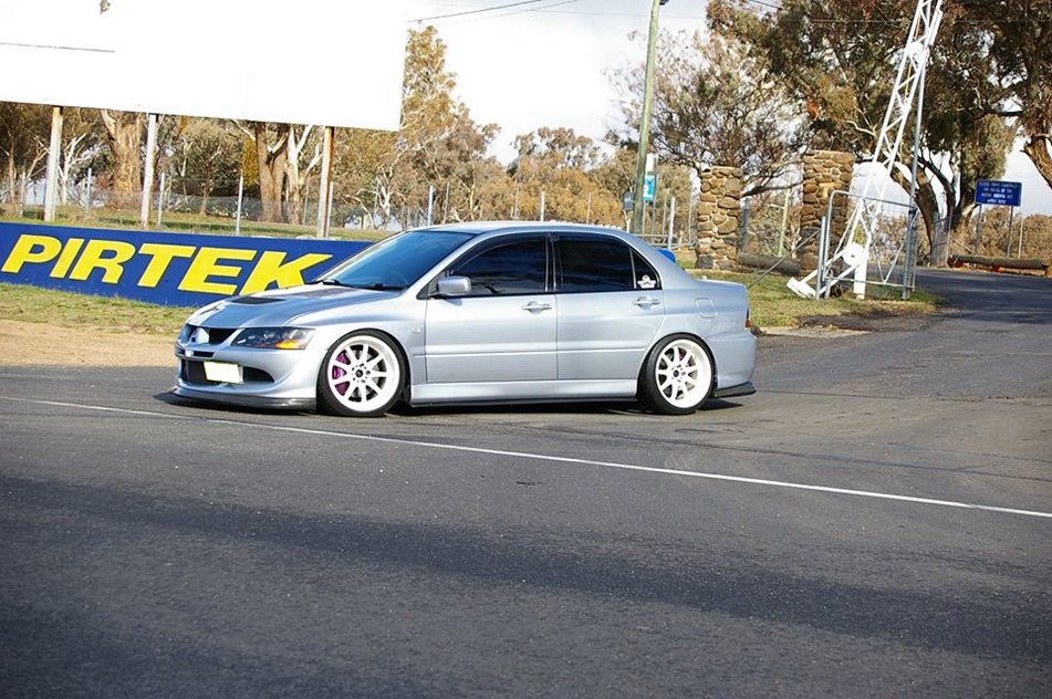 2008 Mitsubishi Lancer Evolution photo