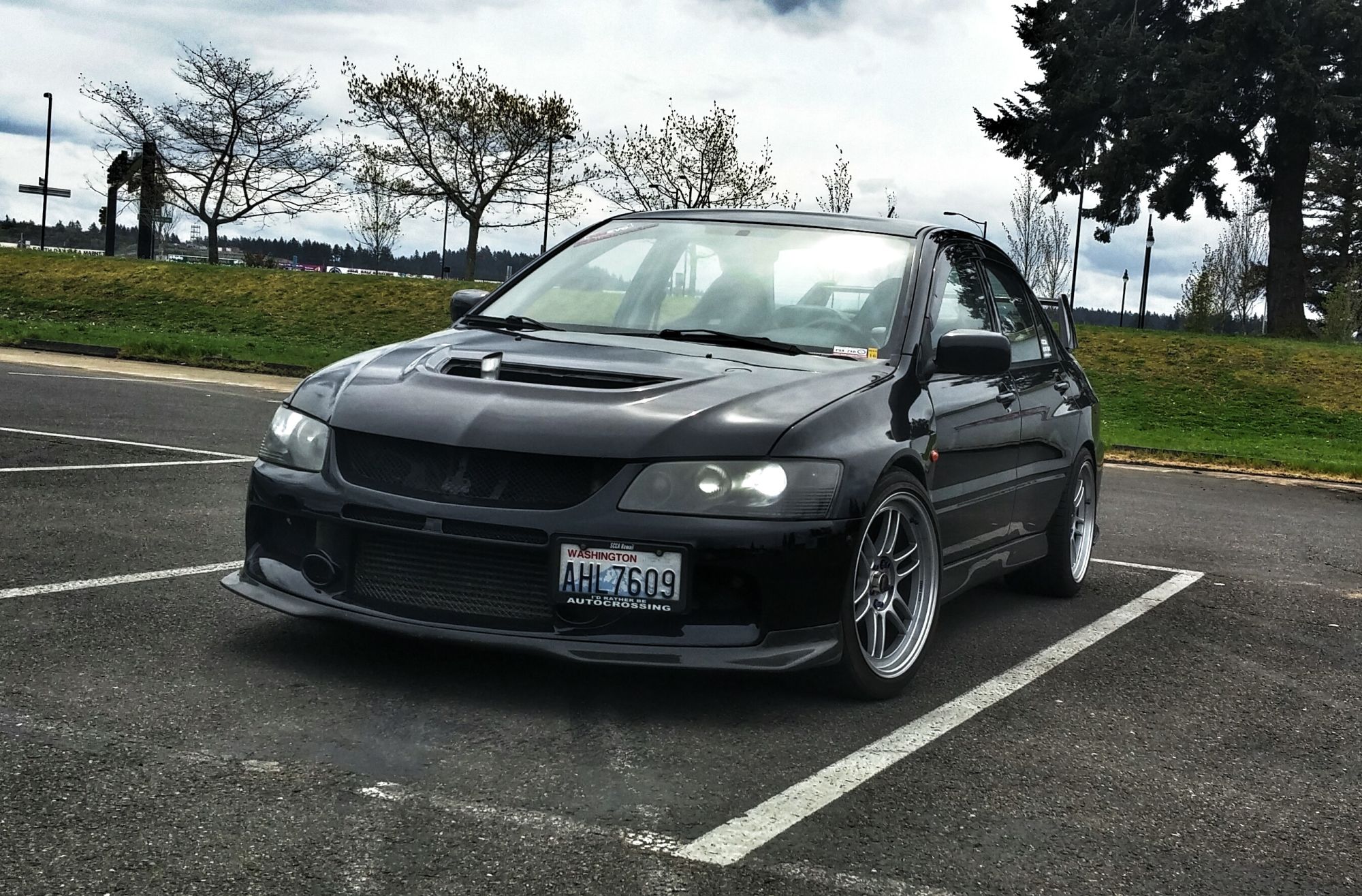 2005 Mitsubishi Lancer Evolution photo