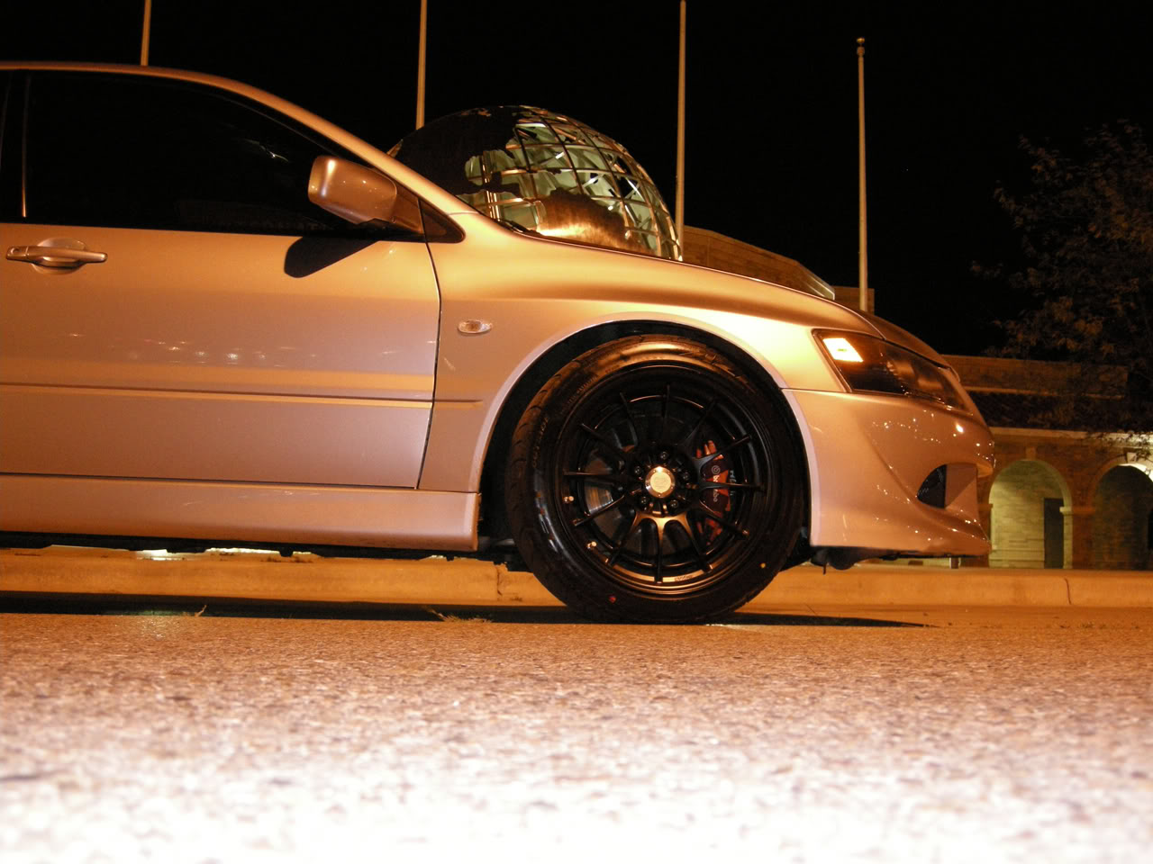 2005 Mitsubishi Lancer Evolution photo