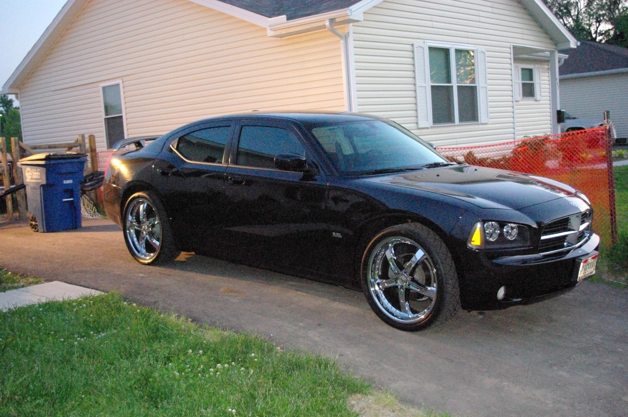 2010 Dodge Charger photo